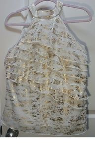 TOP  WITH TIE IN THE BACK